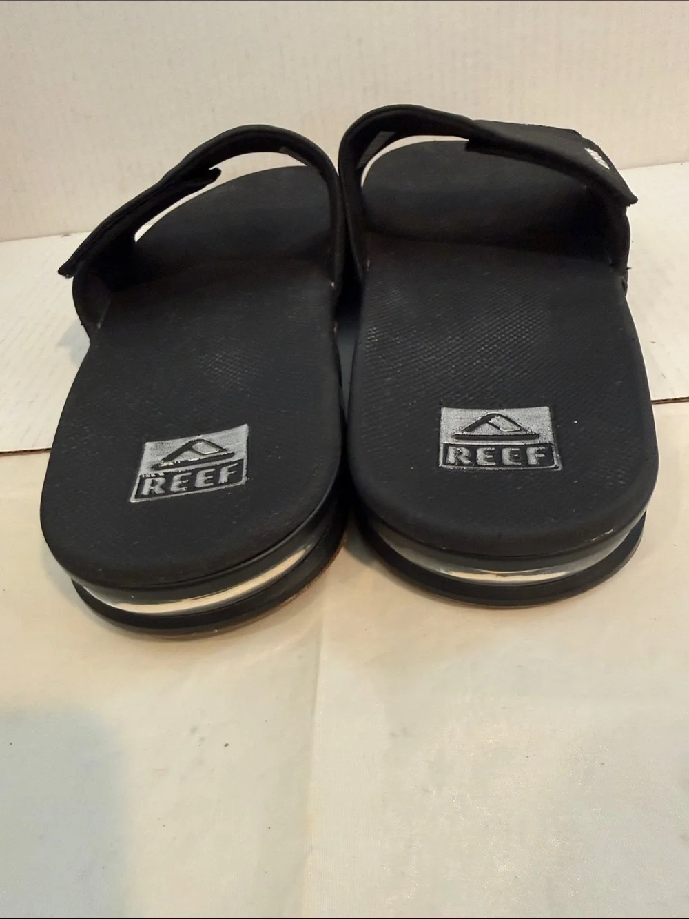 Reef Men’s Black Slide Fanning Sandals with Bottle Opener on the Sole (sz 14)